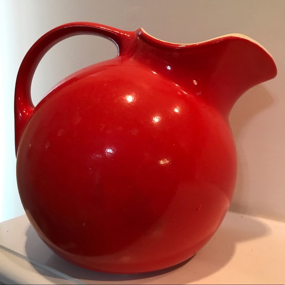 Vintage Halls China pitcher. Ice lip broken. - Picture 2 of 7